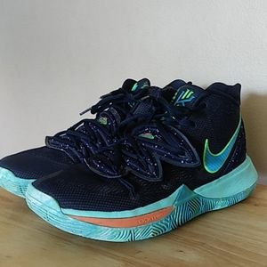 Men's Kyrie 5 UFO Shoes